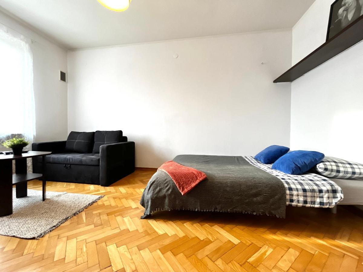 Old Town Apartment Краков Экстерьер фото